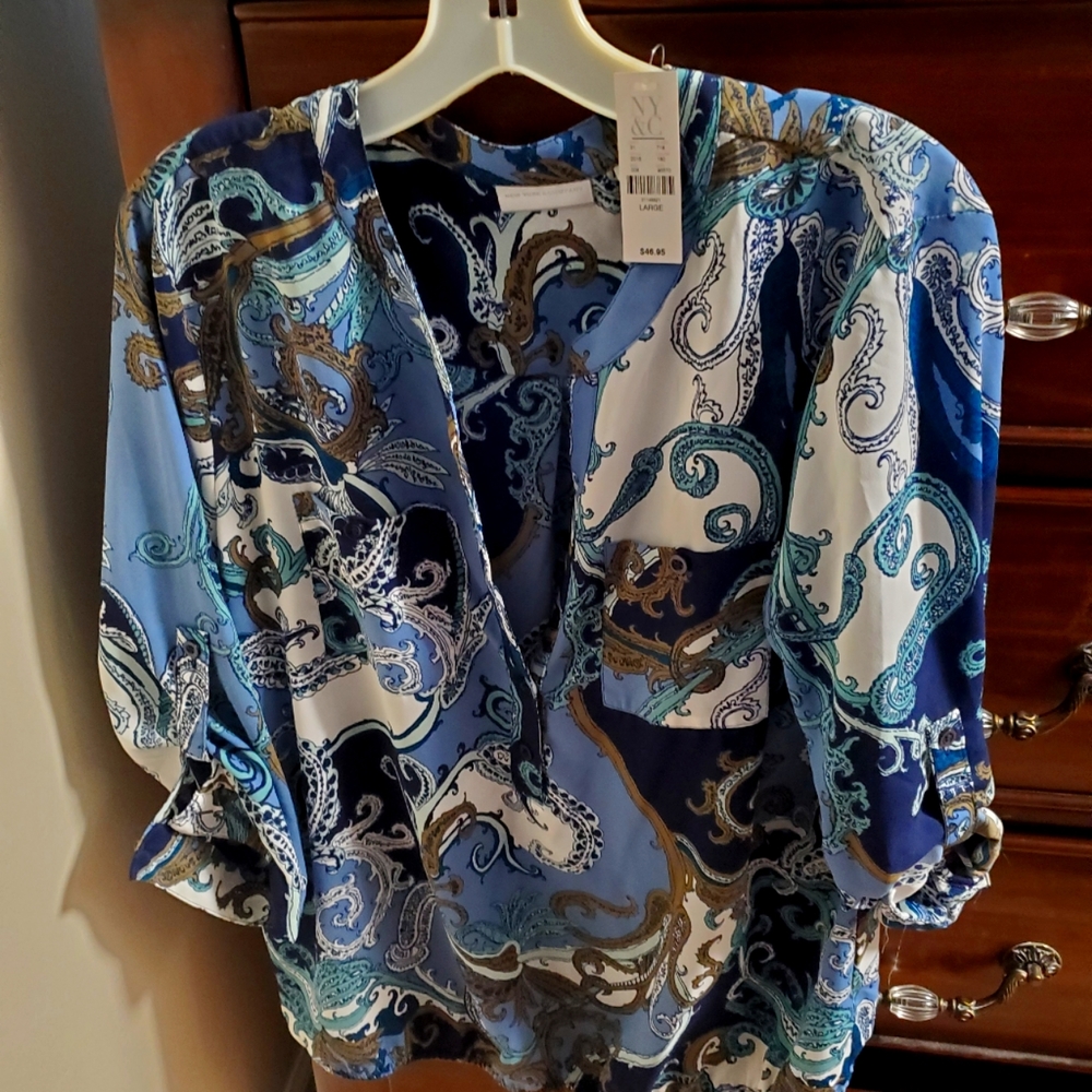 LG. Print 3/4 sleeve top. LG. New York and Company